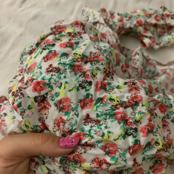 Top - Picture 2 of 2